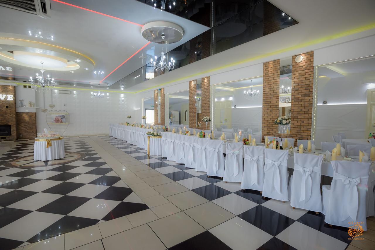 Hotel Zajazdu W Ostrzeszowie 외부 사진